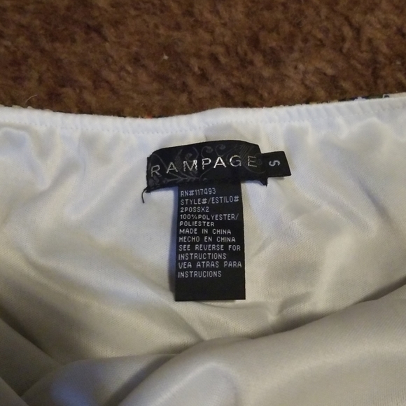 Halter top - Picture 4 of 4